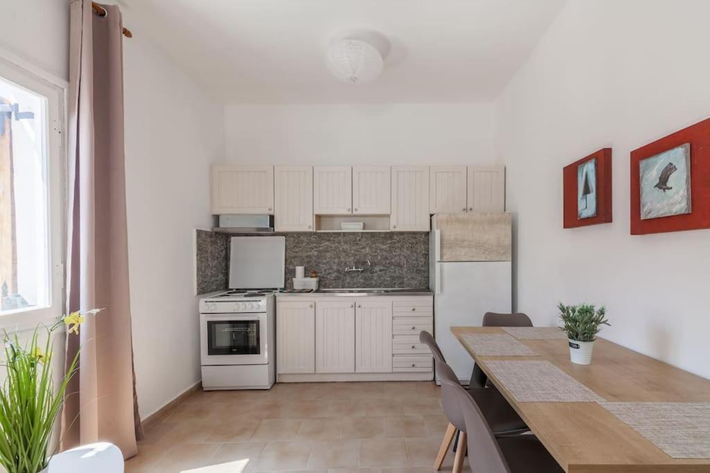 Geo'S Lovely Two Bedroom Island Apartment ゴウヴァイ エクステリア 写真