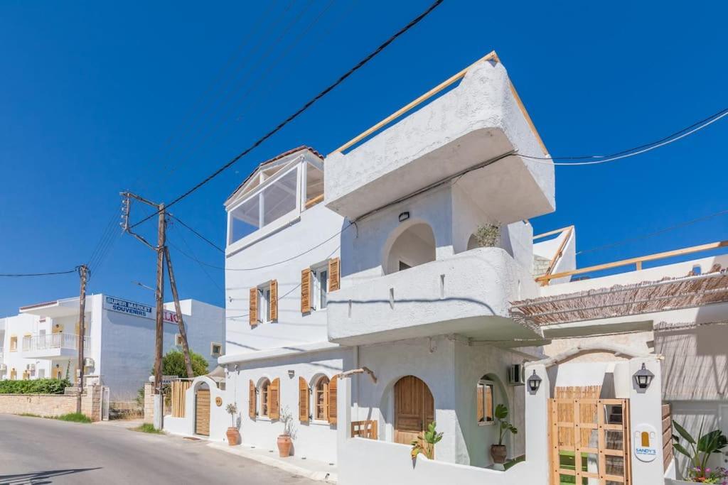 Geo'S Lovely Two Bedroom Island Apartment ゴウヴァイ エクステリア 写真