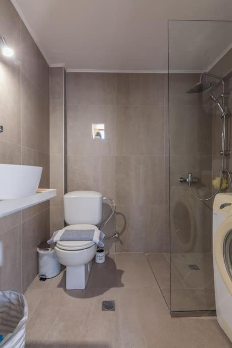 Geo'S Lovely Two Bedroom Island Apartment ゴウヴァイ エクステリア 写真