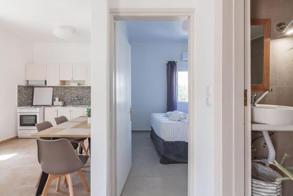 Geo'S Lovely Two Bedroom Island Apartment ゴウヴァイ エクステリア 写真